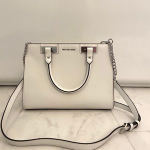 White Michael Kors Hand/Crossbody bag